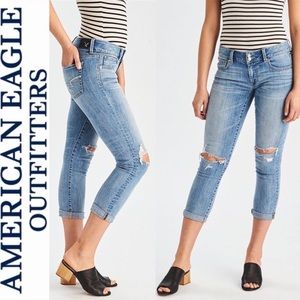 ✨American Eagle Outfitters Artist Crop Stetch✨